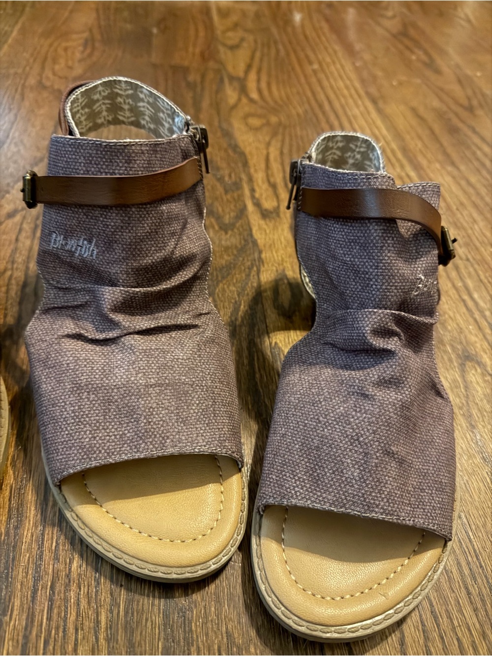 2 PAIRS - women’s size 8.5 BLOWFISH.  Open-Toe Slingback Sandals - Black & Brown - Picture 2 of 8